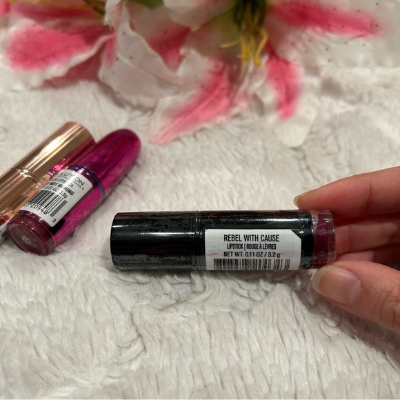 Revolution Lipstick Trio - Red, Berry, Burgundy - Picture 3 of 8